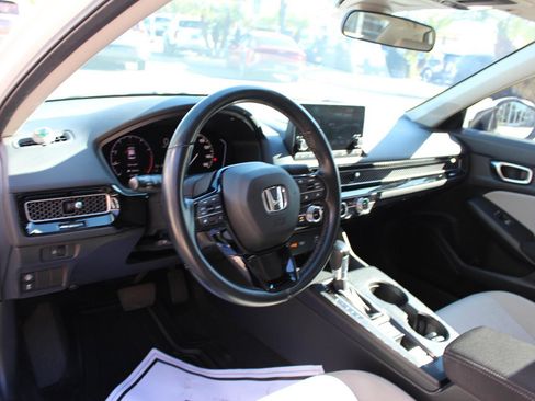 Used 2022 Honda Civic EX image 18