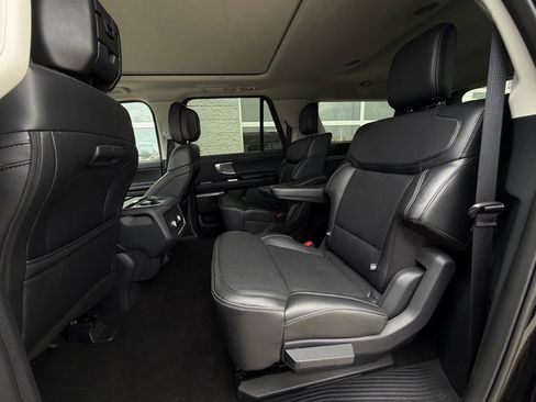 Used 2026 Ford Expedition Max Platinum AWD/4WD image 20