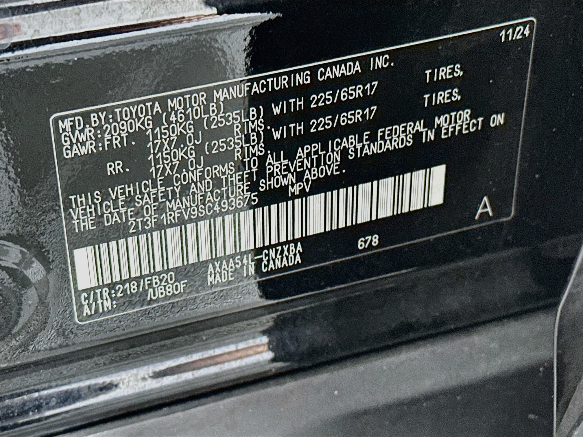 Used 2025 Toyota RAV4 LE AWD/4WD image 12