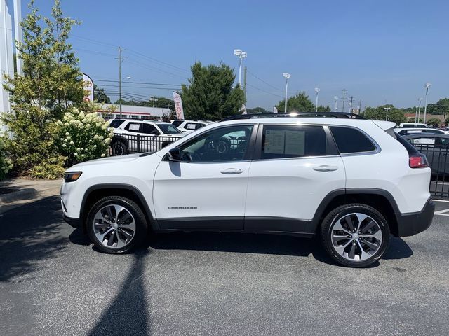 Used 2022 Jeep Cherokee Limited w/ Elite Package AWD/4WD image 5