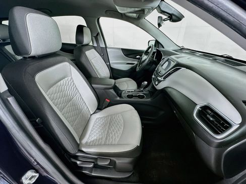 Used 2020 Chevrolet Equinox LS w/ LS Convenience Package FWD image 28