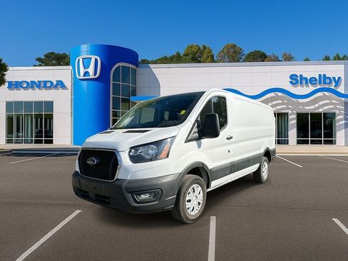 Used 2024 Ford Transit 250 Low Roof w/ Exterior Upgrade Package image 4