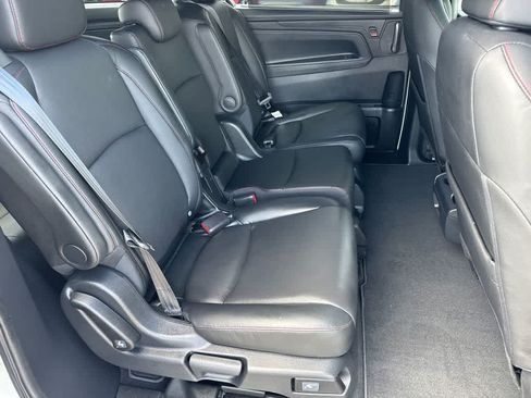 Used 2024 Honda Odyssey Sport image 14