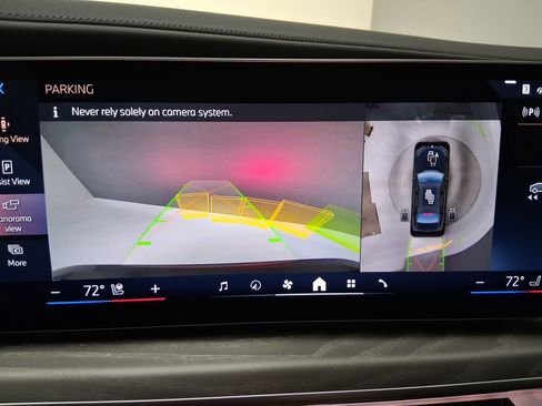 New 2026 BMW 740i w/ Premium Package image 25