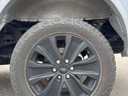 Used 2020 Ford F150 Lariat w/ Equipment Group 502A Luxury image 7