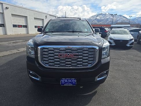 Used 2020 GMC Yukon Denali AWD/4WD image 2
