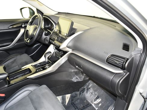 Used 2024 Mitsubishi Eclipse Cross SE AWD/4WD image 39