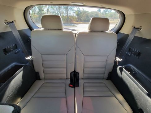 Used 2019 Kia Sorento EX image 17