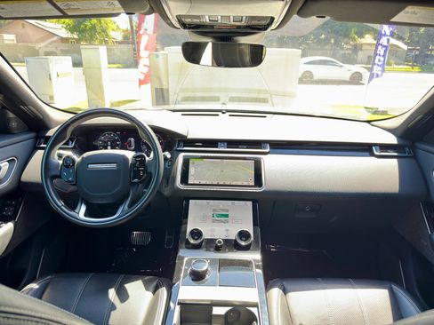 Used 2019 Land Rover Range Rover Velar R-Dynamic SE AWD/4WD image 7
