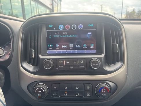 Used 2017 Chevrolet Colorado Z71 AWD/4WD image 14