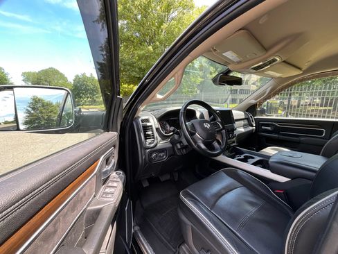 Used 2022 RAM 2500 Laramie AWD/4WD image 9
