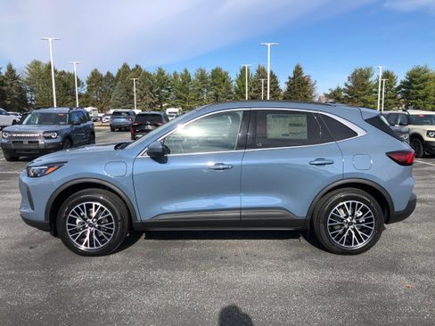 New 2026 Ford Escape Plug-in Hybrid w/ PHEV Premium Package image 25