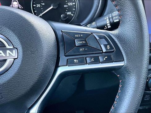 Used 2023 Nissan Kicks SR image 12
