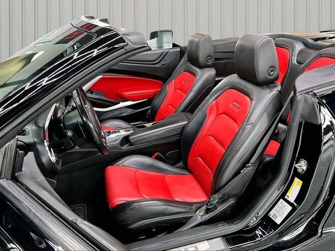 Used 2018 Chevrolet Camaro SS image 21