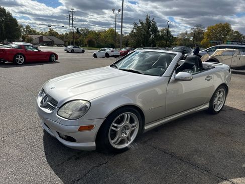 Used 2004 Mercedes-Benz SLK 32 AMG w/ Lighting Pkg image 28