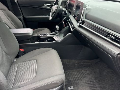 Certified 2024 Kia Sportage LX AWD/4WD image 15