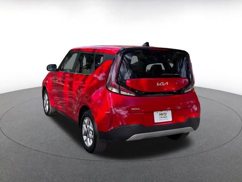 Used 2025 Kia Soul LX w/ LX Technology Package image 11
