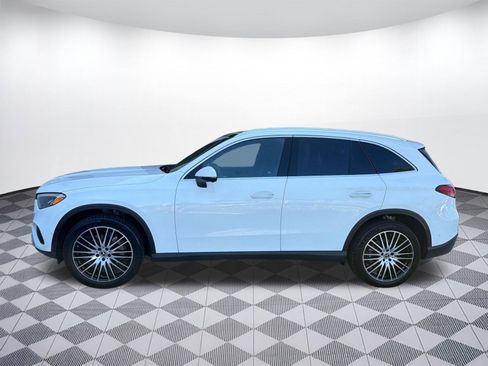 Certified 2026 Mercedes-Benz GLC 300 image 2