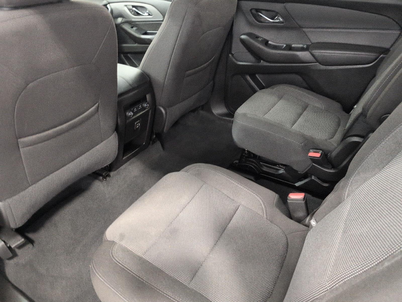 Used 2023 Chevrolet Traverse LT AWD/4WD image 22