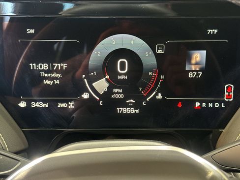 Used 2025 GMC Yukon Elevation w/ Elevation Premium Package AWD/4WD image 30
