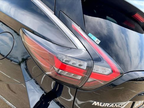 Used 2023 Nissan Murano SV FWD image 29
