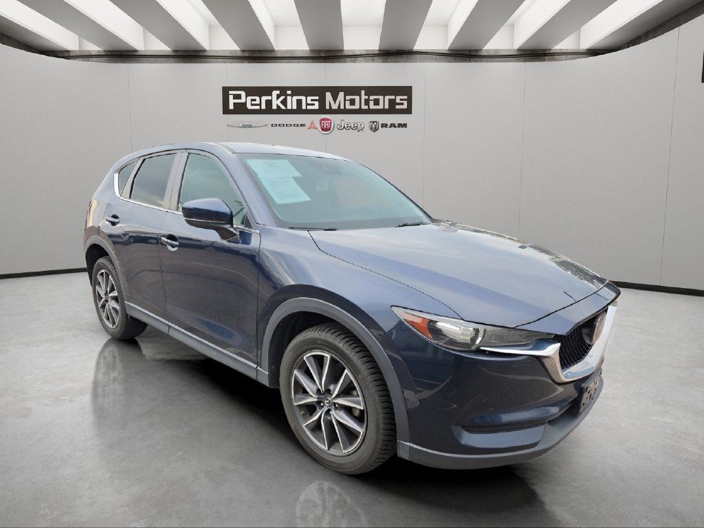 Used 2018 MAZDA CX-5 Touring w/ Preferred Equipment Package FWD image 7