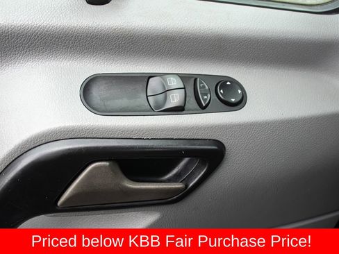 Used 2018 Mercedes-Benz Sprinter 144 Cargo image 22