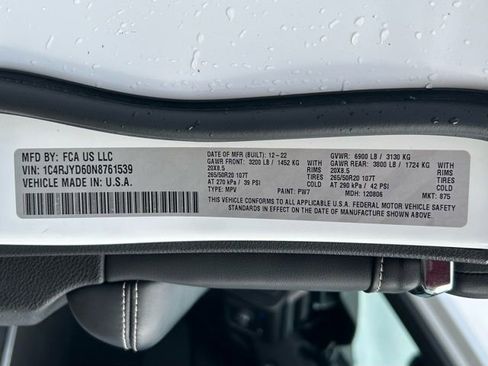 Used 2022 Jeep Grand Cherokee Overland w/ Advanced Protech Group III image 13