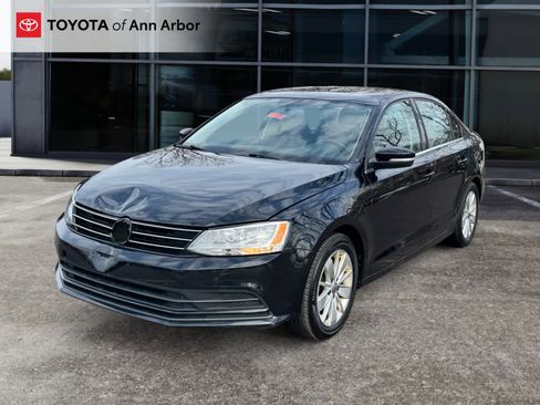 Used 2016 Volkswagen Jetta SE image 9