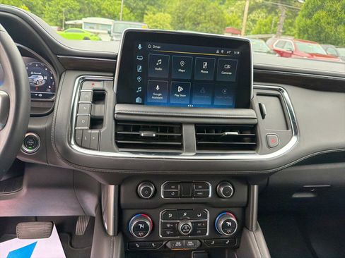 Used 2023 Chevrolet Suburban LT AWD/4WD image 9