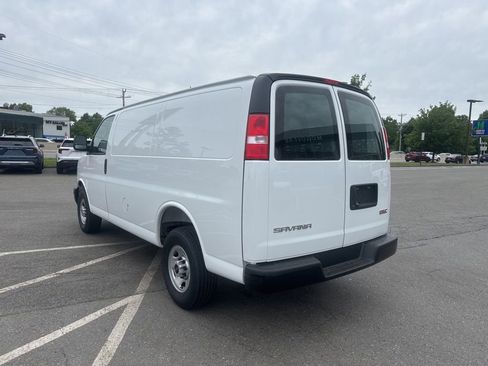 New 2026 GMC Savana 3500 w/ Driver Convenience Package RWD image 4