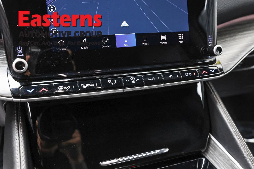 Used 2024 Jeep Wagoneer Series II w/ Flexible Seating Group RWD image 22