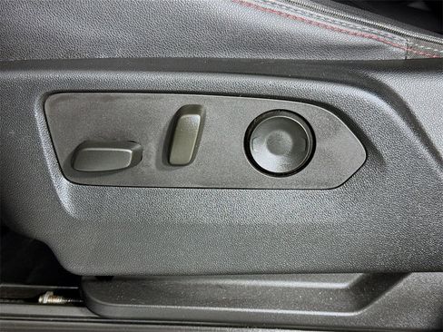 Used 2023 Chevrolet Tahoe RST image 16