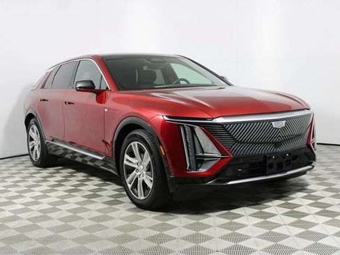 Used 2024 Cadillac Lyriq Tech RWD image 42