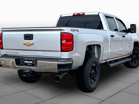 Used 2018 Chevrolet Silverado 2500 W/T w/ WT Convenience Package AWD/4WD image 13