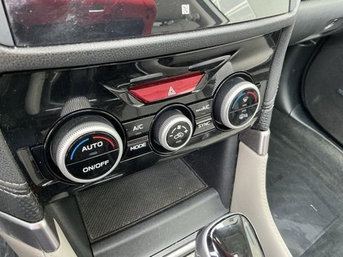 Certified 2022 Subaru Forester Limited w/ Popular Package #3 image 23