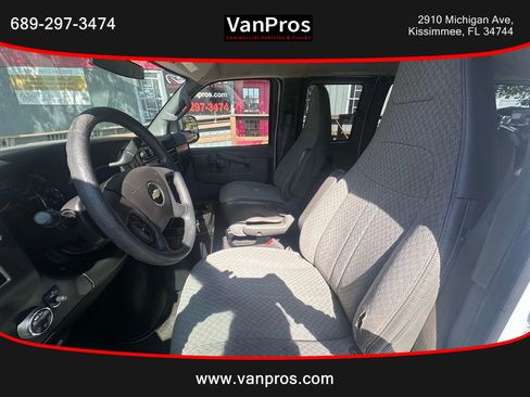 Used 2017 Chevrolet Express 3500 LT w/ LT Preferred Equipment Group image 9