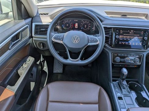 Used 2023 Volkswagen Atlas SE w/ Black Wheel Package FWD image 23