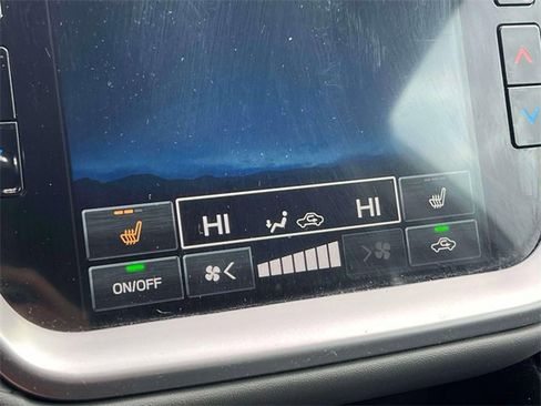 Used 2023 Subaru Legacy Premium image 32