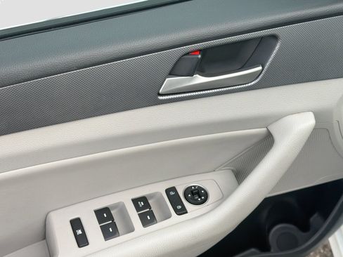Used 2018 Hyundai Sonata SEL image 19