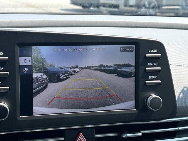 New 2026 Hyundai Elantra Hybrid FWD image 12