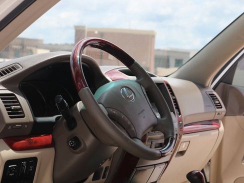 Used 2008 Lexus GX 470 AWD/4WD image 32