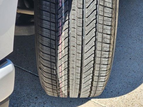 Used 2021 Chevrolet Silverado 1500 Custom image 18