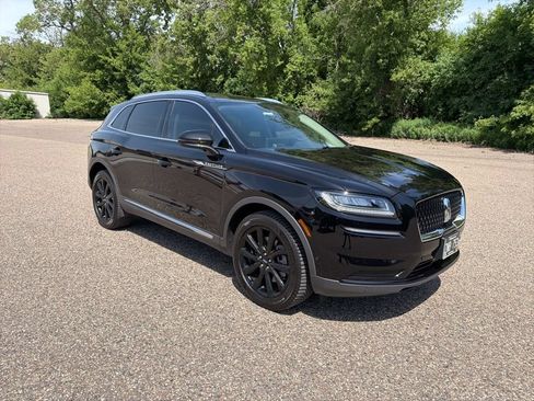 Used 2023 Lincoln Nautilus Reserve w/ Equipment Group 201A AWD/4WD image 14