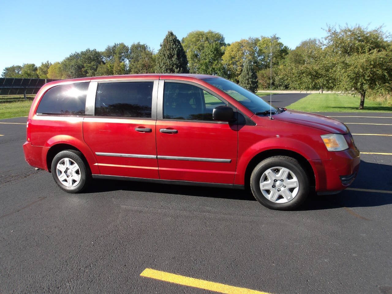 Used 2008 Dodge Grand Caravan SE FWD image 1