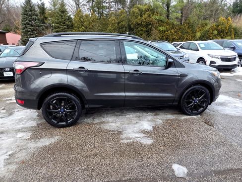 Used 2018 Ford Escape SE w/ SE Sport Appearance Package image 7