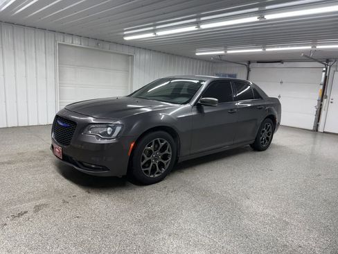 Used 2018 Chrysler 300 S w/ Safetytec Plus Group image 2