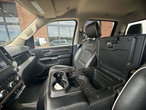 Used 2020 RAM 1500 Laramie w/ Off Road Group AWD/4WD image 32