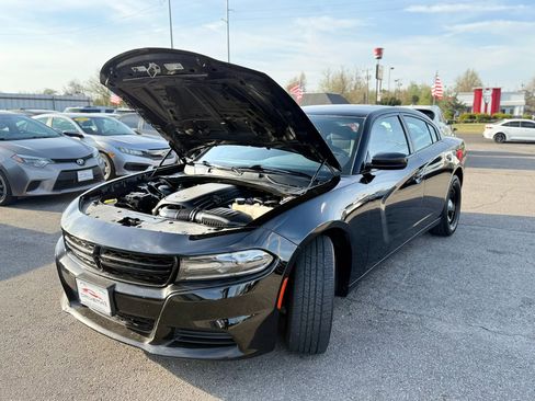 Used 2019 Dodge Charger Police w/ Street Appearance Group RWD image 10