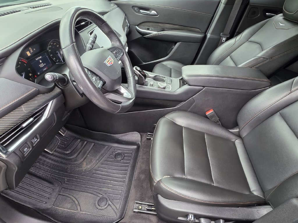 Used 2020 Cadillac XT4 Sport w/ Driver Awareness Package FWD image 7
